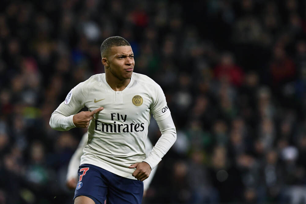 高僧点拨：为何无名指长过食指者，常被视为天命所归？